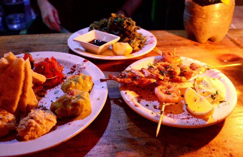 קאבו פולוניו Lobo Hostel Bar מראה חיצוני תמונה