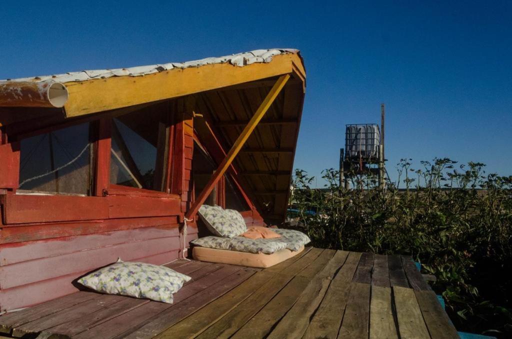 קאבו פולוניו Lobo Hostel Bar מראה חיצוני תמונה